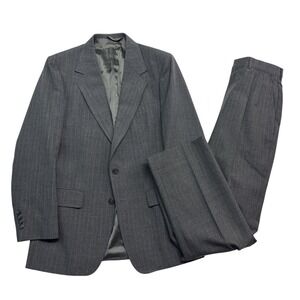 vtg Gray Pinstripe 38R 31x32 Oakton Ltd Wool Blend 2pc Pant Suit USA Flat Front